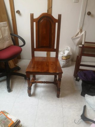 Sillas de madera maciza 50€ unidad