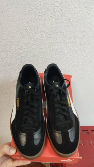 Zapatillas Puma Talla 41 Negras y blancas.