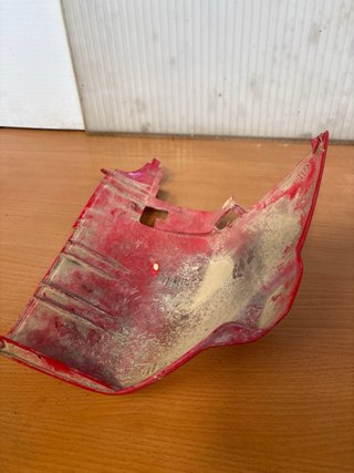 Plástico derecho trasero Honda Yupi 80