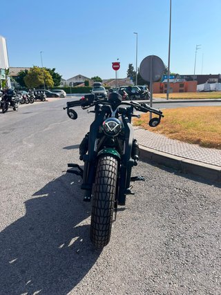 Benda Napoleon 250 - Moto Custom Verde/Negra
