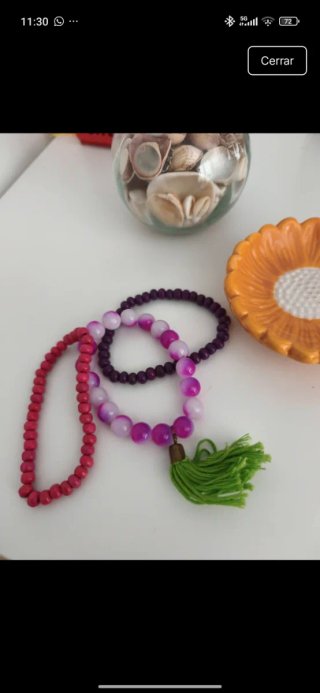 Set de pulseras con abalorios