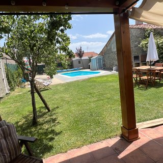 Preciosa casa de pueblo con piscina