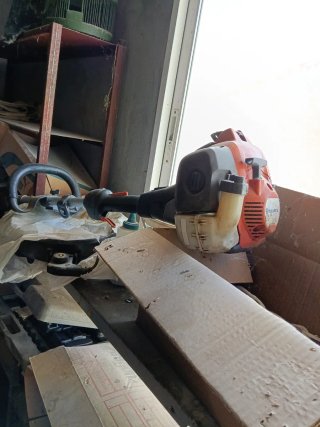 Desbrozadora y podadora urbana Husqvarna