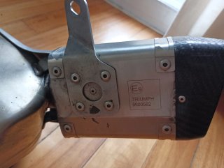 Escape Arrow Triumph Street Triple 17-19