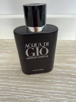 Perfume Acqua di Gio Giorgio Armani Negro