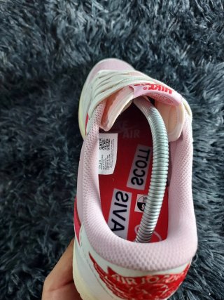 Jordan 1 Travis Scott Rosa/Blanco