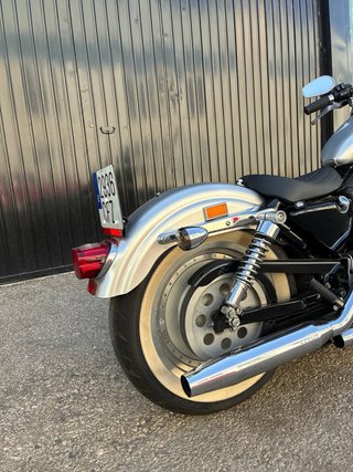 Harley Davidson 883 Centenario