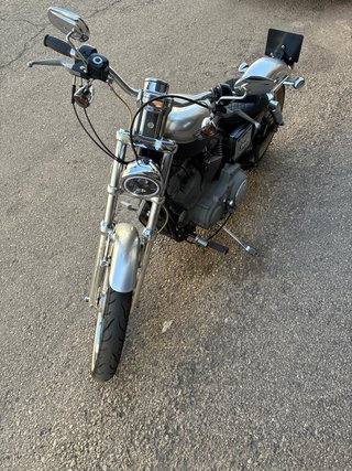 Harley Davidson 883 Centenario