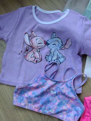 Lote Ropa Verano Niña: Bikini, Camiseta, Chanclas.