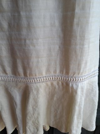 Falda de hilo blanca