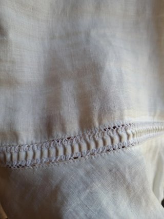 Falda de hilo blanca