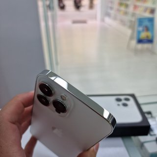 iPhone 13 Pro Max 128GB Plata Usado Con Caja.