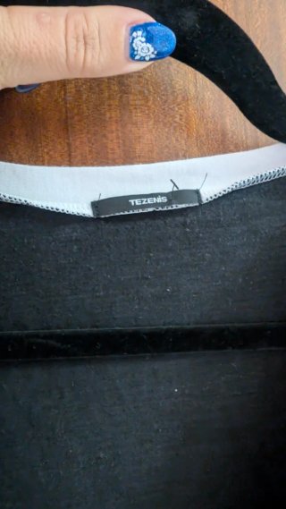 T-shirt Tezenis Nera con Bordi Bianchi