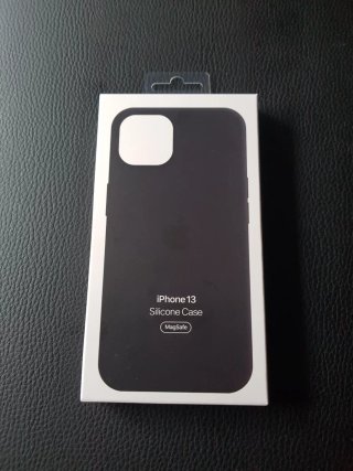 Funda iPhone 13 Silicona MagSafe Negra