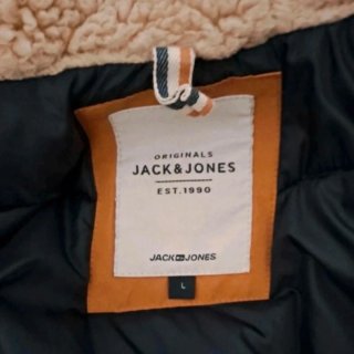 Parka Jack & Jones Talla L con Capucha