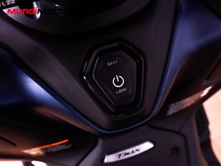 YAMAHA T-MAX 560