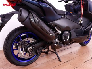 YAMAHA T-MAX 560