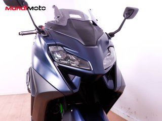 YAMAHA T-MAX 560