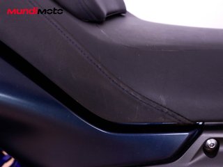 YAMAHA T-MAX 560