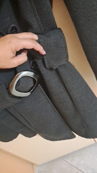 Cappotto corto donna grigio antracite con cintura