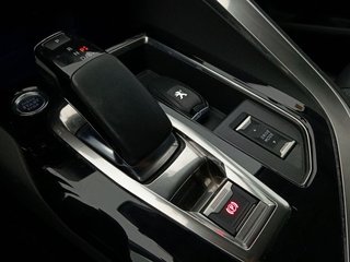 Peugeot 3008 Hybrid 225 e-EAT8 Allure