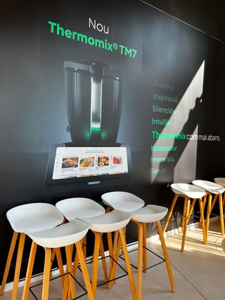 Thermomix TM7 sin estrenar + cortador