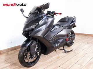 YAMAHA T-MAX 560