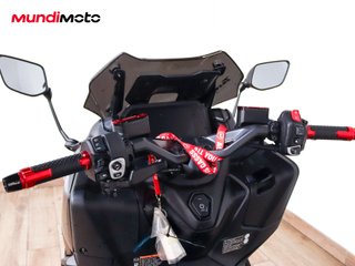 YAMAHA T-MAX 560