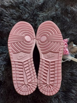 Jordan 1 Travis Scott Beige/Rosa