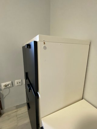 Muebles dormitorio IKEA. Los dos 45€. Uno solo 25€