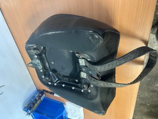 Asiento independiente Kawasaki Vulcan 1500 2002