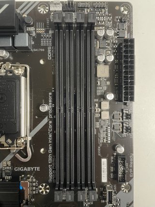 Placa Base Gigabyte