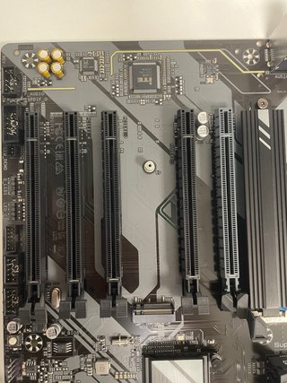 Placa Base Gigabyte