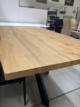 Mesa comedor madera y patas hierro negro