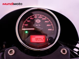 HARLEY DAVIDSON STREET 750