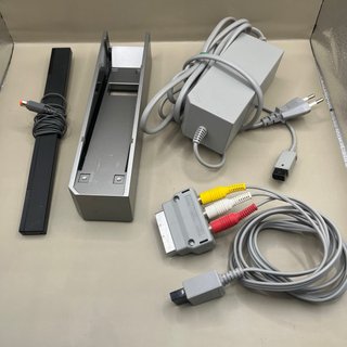 Nintendo Wii Bianco Completo con WiiMote e Nunchuk