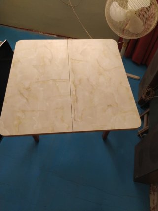 Mesa de cocina abatible mármol y madera