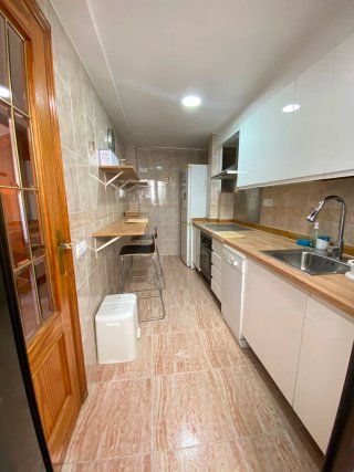 HABITACION PARA CHICA EN ALGEMESÍ