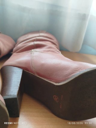 Botas de piel Destroy rosas para mujer