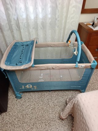 Cuna de viaje con colchón