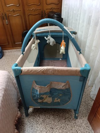 Cuna de viaje con colchón