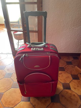 Maleta grande roja FEI YA DA