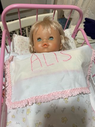 Nenuco con cunita ropa alguna hecho a mano