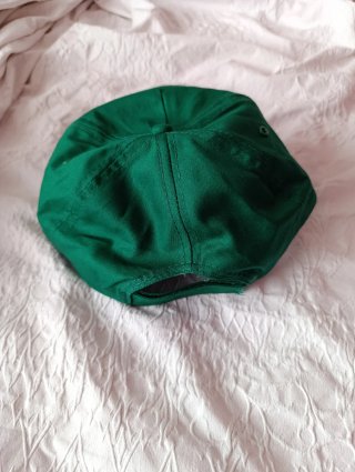 Gorra Caja Rural de Asturias y dos lápices bruja