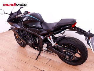 HONDA CBR 650 R