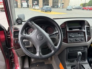 Mitsubishi Montero 2001