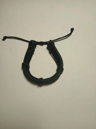 Pulsera EMBAYDA Cuero Ajustable Negra