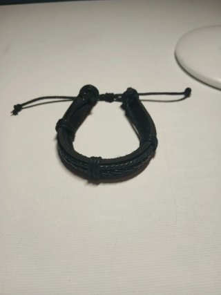 Pulsera EMBAYDA Cuero Ajustable Negra