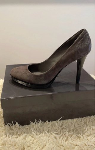 Zapatos de tacón Calvin Klein grises