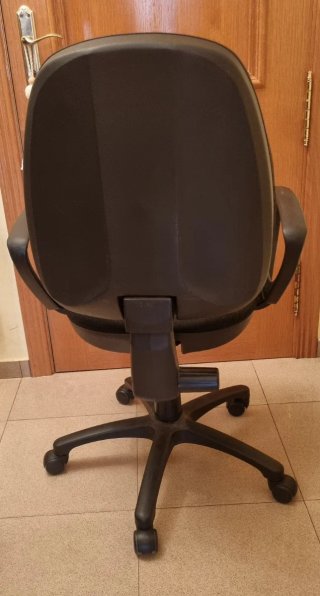 Silla de oficina negra 5 patas